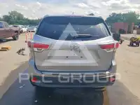 2016 Toyota Highlander photo