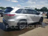 2016 Toyota Highlander photo