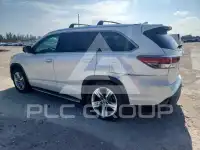 2016 Toyota Highlander photo