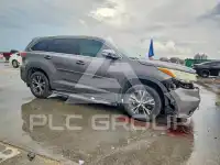 2016 Toyota Highlander фото