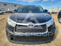2016 Toyota Highlander photo