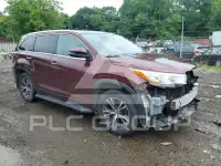 2016 Toyota Highlander photo