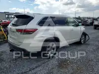 2016 Toyota Highlander photo