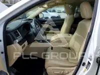 2016 Toyota Highlander photo