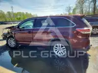 2016 Toyota Highlander photo