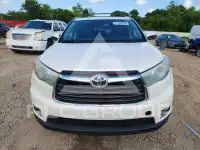 2016 Toyota Highlander photo