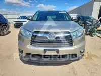 2016 Toyota Highlander фото