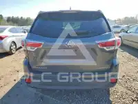 2016 Toyota Highlander photo
