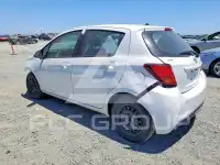 2016 Toyota YARIS фото
