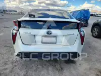 2016 Toyota PRIUS photo