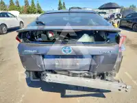 2016 Toyota PRIUS фото