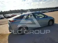 2016 Toyota PRIUS photo