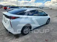 2016 Toyota PRIUS photo