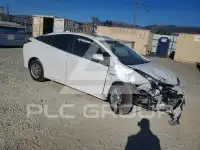 2016 Toyota PRIUS фото