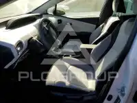 2016 Toyota PRIUS photo