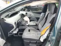 2016 Toyota PRIUS фото