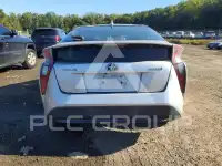 2016 Toyota PRIUS фото