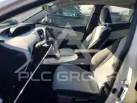 2016 Toyota PRIUS фото