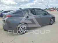 2016 Toyota PRIUS photo