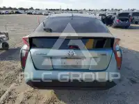 2016 Toyota PRIUS photo