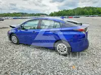 2016 Toyota PRIUS photo