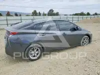 2016 Toyota PRIUS photo