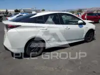 2016 Toyota PRIUS photo