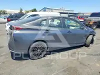 2016 Toyota PRIUS фото