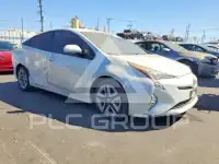 2016 Toyota PRIUS фото