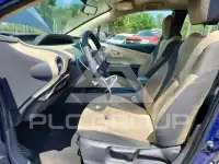 2016 Toyota PRIUS фото