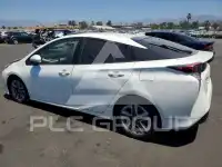 2016 Toyota PRIUS фото