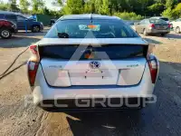 2016 Toyota PRIUS фото