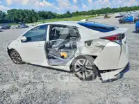 2016 Toyota PRIUS фото