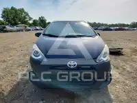 2016 Toyota PRIUS photo