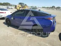 2016 Toyota PRIUS фото