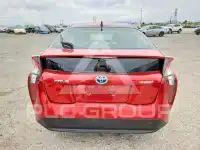 2016 Toyota PRIUS photo
