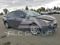 2016 Toyota PRIUS photo