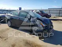 2016 Toyota PRIUS фото