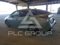 2016 Toyota PRIUS photo