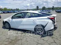 2016 Toyota PRIUS фото