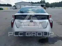 2016 Toyota PRIUS photo
