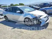 2016 Toyota PRIUS фото