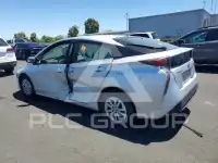 2016 Toyota PRIUS фото