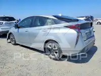 2016 Toyota PRIUS фото