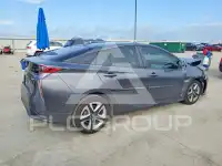 2016 Toyota PRIUS photo