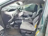 2016 Toyota PRIUS фото