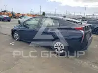 2016 Toyota PRIUS фото