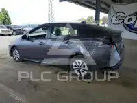 2016 Toyota PRIUS фото