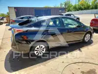 2016 Toyota PRIUS photo