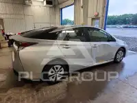 2016 Toyota PRIUS фото